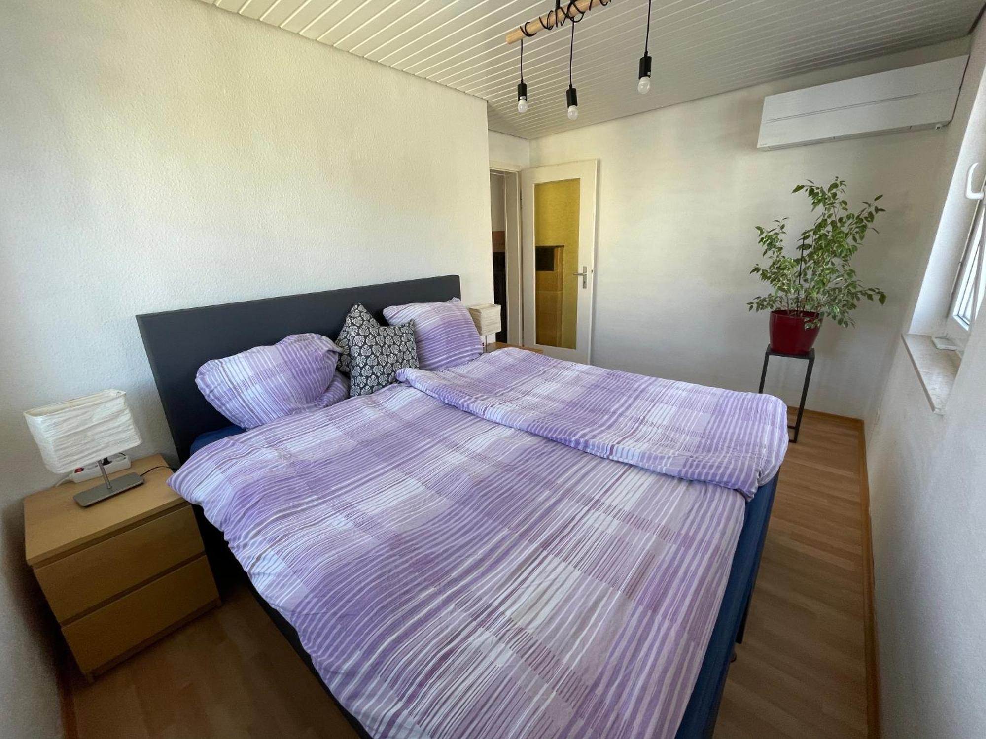 Sonnige 3 Zimmer Wohnung mit schönem Balkon im Grünen Reutlingen Exterior foto